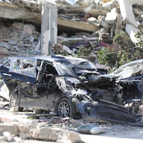 Zničený vůz  Hind Rajab a její rodiny.