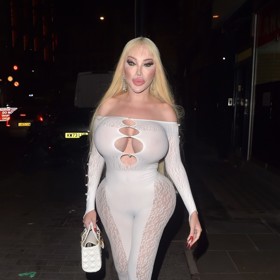 Jessica Alves vynesla upnutý overal.