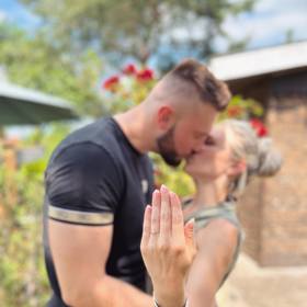 Kristina Alexandra Hrbková se s Martinem zasnoubila.