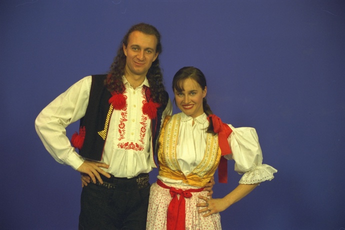 S Lucií Výbornou si Pavel Svoboda užil i převlek do kroje.