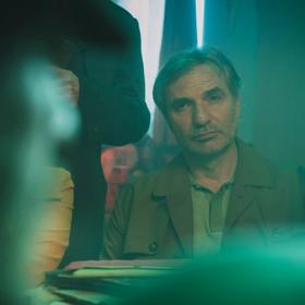 Jiří Macháček znuděný životem.