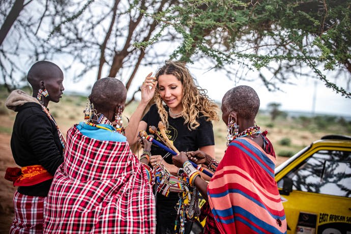 Olga Lounová na fotografiích z Afriky, které Lifee poskytla k publikaci. 