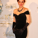 V roce 2024 vynesla Michaela Maurerová drahocenný náhrdelník jako z první republiky, který se později dražil pro dobrou věc.