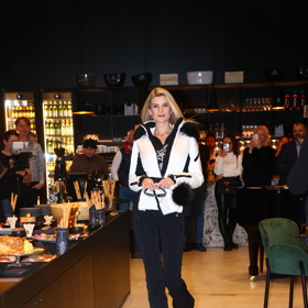 Iveta Lutovská na módní přehlídce Lavite.