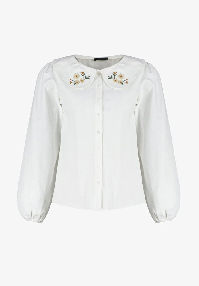 Vyšívaná košile, Trendyol, 1 179 Kč