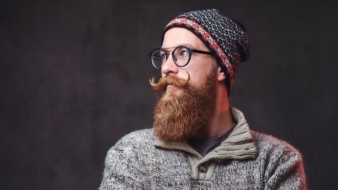 Milovníci zarostlých tváří inklinují v současnosti k co možná nejkreativnějším tvarům a samozřejmě i adekvátní dokonalé péči.