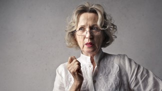 Laura (66): Odkdy manžel odešel do důchodu, začal počítat peníze a každý krajíc chleba. Takhle se nedá žít