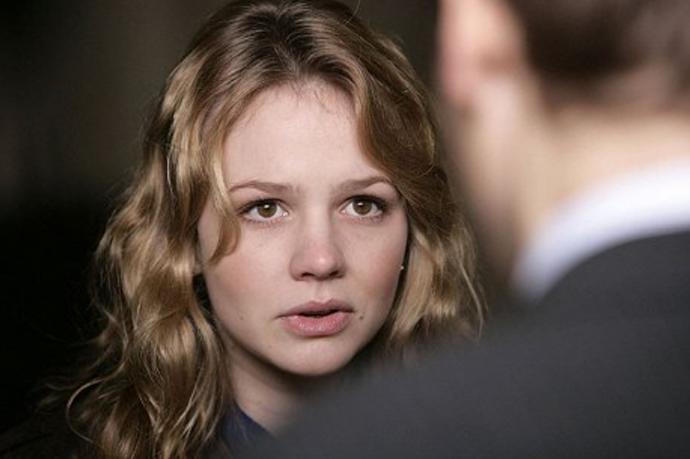 Blond Carey Mulligan v seriálu Pán Času v roce 2007.