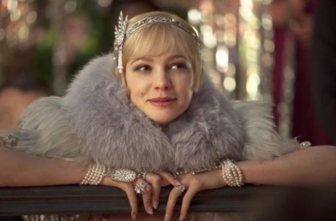 Ve filmu Velký Gatsby (2013) oslnila Leonarda DiCapria úchvatná Carey Mulligan blond retro účesem.