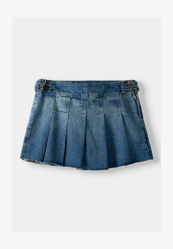 Džínová mini se sklady, Bershka, 699 Kč