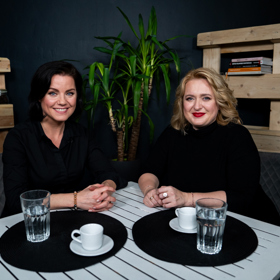 Módní poradkyně první dámy České republiky Lenka Bernardes da Silva přijala pozvání do talkshow Miluše Bittnerové Na kafeečko.