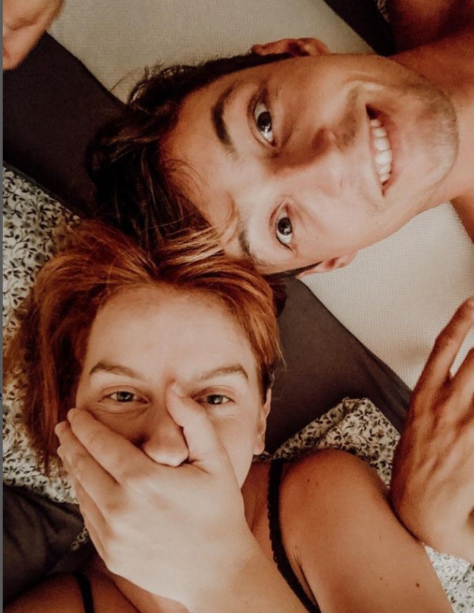 Herečka Anna Fixová se svým partnerem, hercem Denisem Šafaříkem.