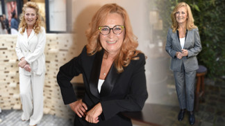 Simona Stašová je královnou kalhotových kostýmů: Rok před sedmdesátkou inspiruje i ženy o generace mladší  