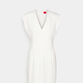 Milovnicím vykreslené siluety přirostou k srdci přiléhavé šaty, Hugo, Hugo Boss, 3 790 Kč.