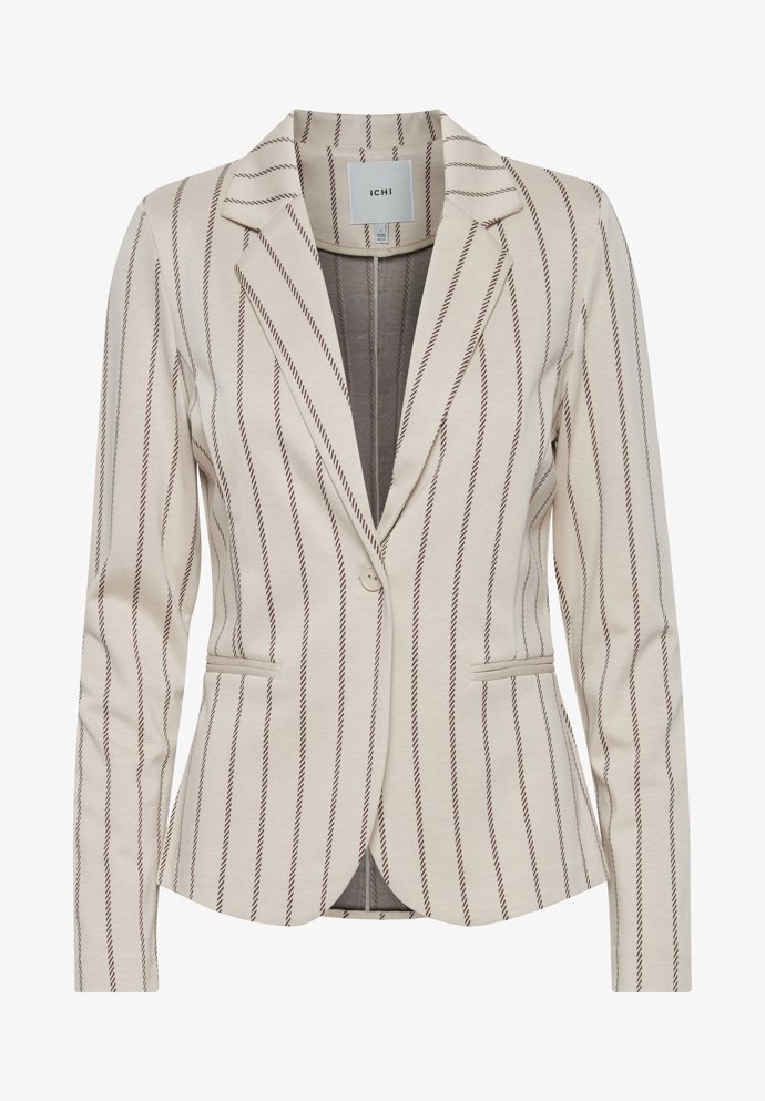 Sako značky Ichi s trendy proužky v zemitých tónech si můžete pořídit za 1 570 Kč..