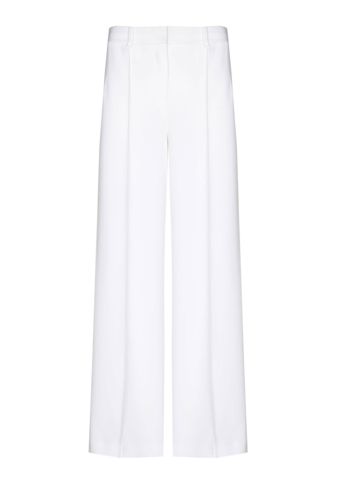 Do páru ladí s širokými kalhotami, C&A, 998 Kč.