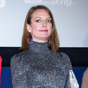 Co si ale Anna Polívková nehodlá odpustit, to jsou výrazné doplňky. K jejímu stylu neodmyslitelně patří.