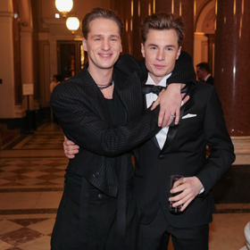 Herec Jan Nedbal (vlevo) hubnul kvůli roli ve filmu Bratři. 