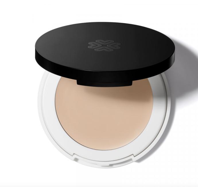 Kompaktní korektor, Lily Lolo, 495 Kč