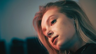 Martina (23): Přítel mě na Velikonoce pozval ke svým rodičům. Netušila jsem, jaké peklo mě čeká na vesnici