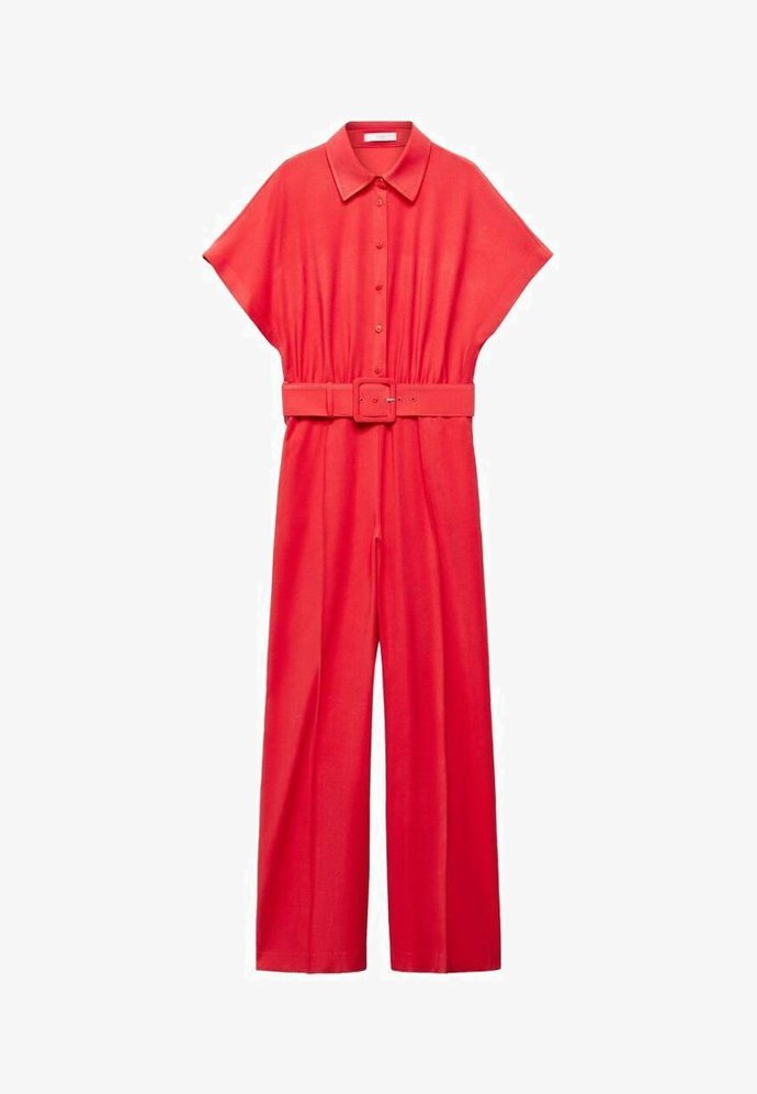 Skvělý k vrstvení, jednoduchý pro styling. Overal ve výrazném odstínu, Mango, 1 599 Kč.