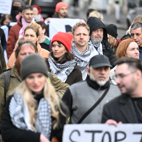 Tomáš Klus a jeho žena jsou rodiče tří malých dětí. 