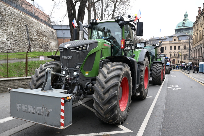 Nespokojení zemědělci přijeli do Prahy demonstrovat proti vládě.
