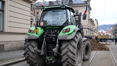 FOTO: Nespokojení zemědělci přijeli do Prahy demonstrovat proti vládě.