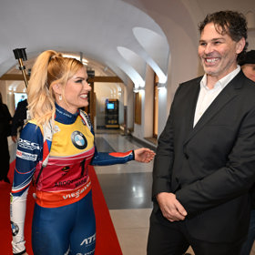 Jaromír Jágr a Gabriela Soukalová. 