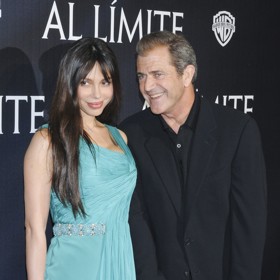 Na románek s Oksanou Grigorievou by Mel nejraději vymazal z paměti. V roce 2009 se jim narodila dcera Lucia, o kterou o rok později svedli soudní bitvu.