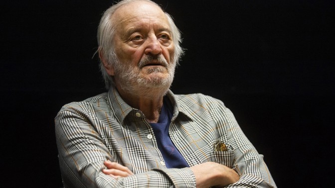 Milan Lasica tajil okolnosti svého krutého dětství. Matka ho opustila, otce alkoholika zabili