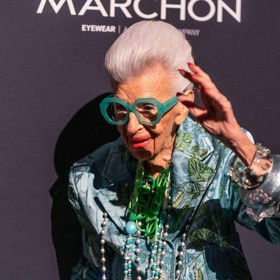 Iris Apfel je po smrti. Bylo jí 102 let.