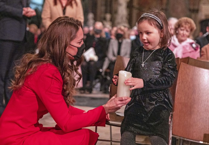 S princeznou se Mila Sneddon setkala roku 2021 hned dvakrát. Podruhé to bylo na vánočním koncertě ve Westminsterské katedrále.