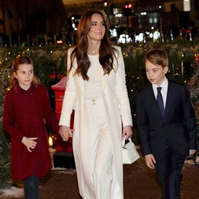 Rakovinu tajila Kate dlouhé týdny zejména proto, že se svou diagnózou chtěla nejprve seznámit své děti George, Charlotte a Louise a ujistit se, že všechno správně chápou a o maminku se přehnaně nebojí.