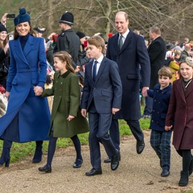 Kate se naposledy objevila na veřejnosti o Vánocích, kdy tradičně vyrazila s celou rodinou na bohoslužbu do kostela v Sandringhamu.