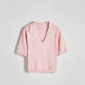Retro prvkům žerzejového trička baby pink sluší. (Reserved, 599 Kč)