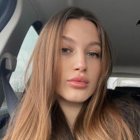 Andy Zítková čeká na výsledky z laboratoře. 