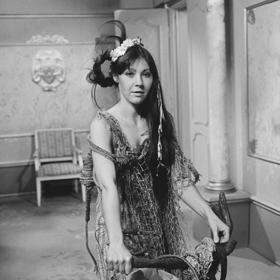 Dagmar Patrasová jako chytrá Zdenička.