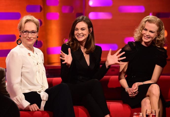 S moderním uhlazeným účesem byla Carey Mulligan hostem The Graham Norton Show. Zde to herečce velmi slušelo.