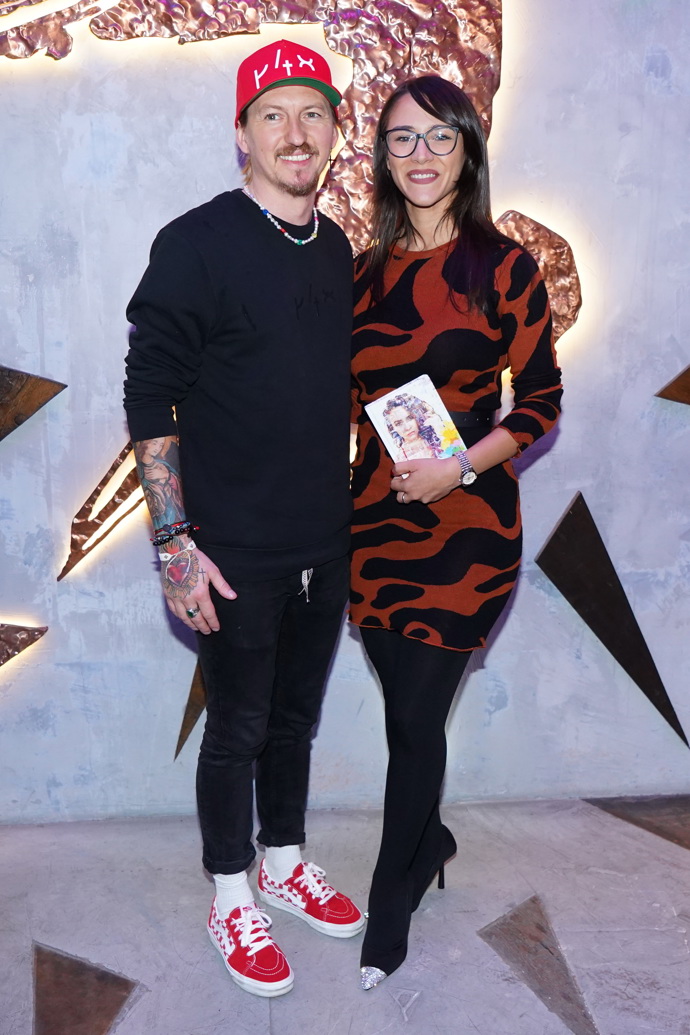 Eva Burešová říká, že na mužích miluje, když nosí šperky. Její partner Přemek Forejt se jich rozhodně nebojí.