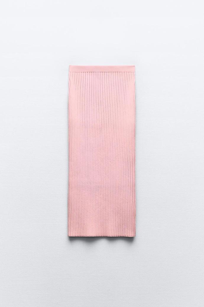 Úpletová sukně do setu s topem, Zara, 599 Kč.