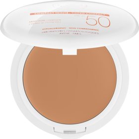 Hypoalergenní nekomedózní kompaktní make-up s SPF 50, Avene, 749 Kč.