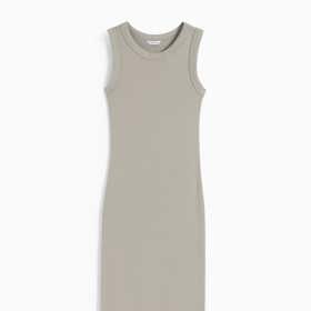 Úpletové šaty vzheldu tílka, Clockhouse, 398 Kč.