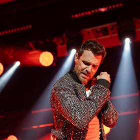 Leoš Mareš se umí postarat o pořádnou show. 