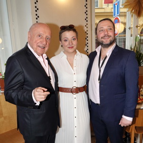 Felix Slováček na aktuálním snímku s dcerou Aničkou a synem Felixem juniorem.