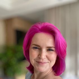 Od rekonstrukce prsů ji odradil nejen nejistý estetický výsledek zákroku, ale také představa dalších dvou operací, které to obnáší.