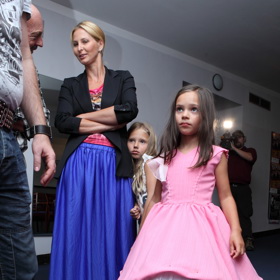 Charlotte Ella Gottová si jako dítě zahrála v muzikálu Mata Hari.