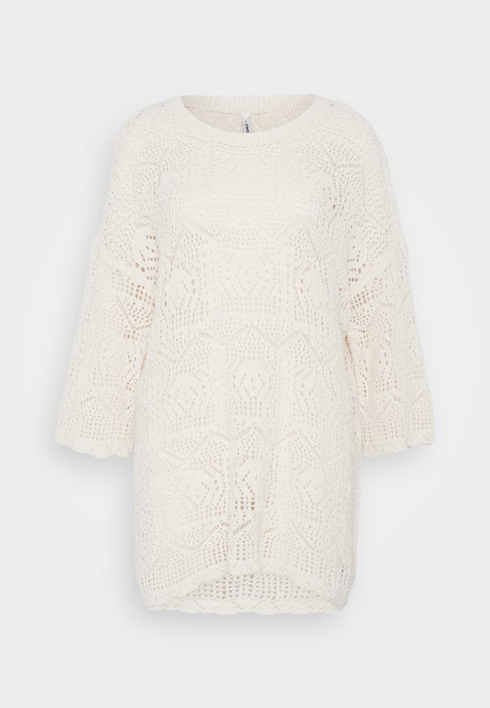 Stejně neodolatelné jsou i ažurové tuniky. (Only, 999 Kč)