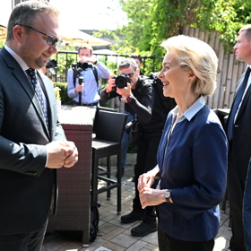 Šéfka Evropské komise Ursula von der Leyen a ministr Marian Jurečka se setkali v Praze.
