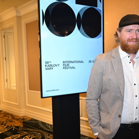 Bývalý hokejista Jakub Voráček oznámil, že jeho nadace bude letošním neziskovým partnerem Mezinárodního filmového festivalu Karlovy Vary.